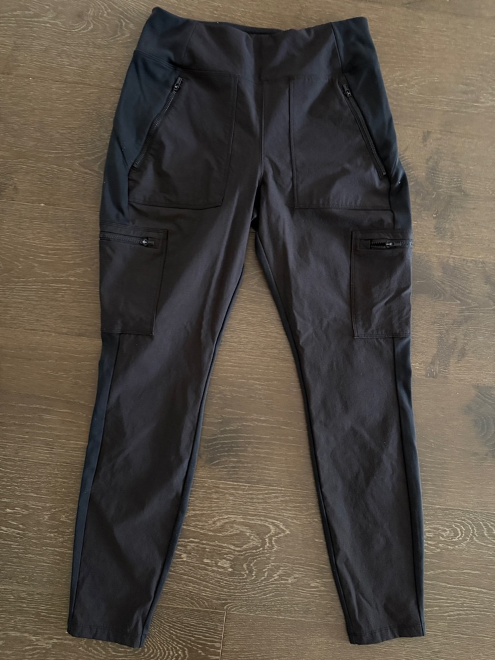 Athleta Headlands Hybrid Black Cargo II Performance Leggings